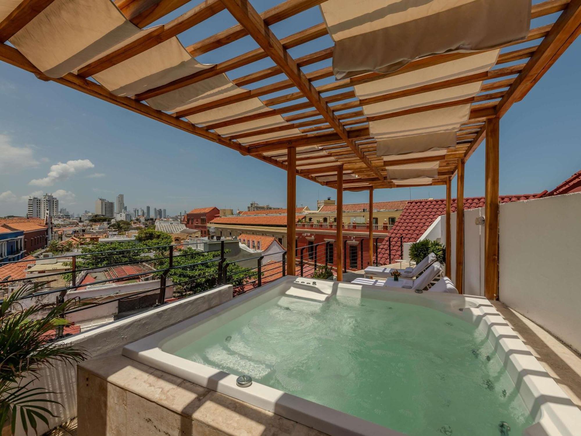 Boutique Bovedas De Santa Clara By Accor 5*